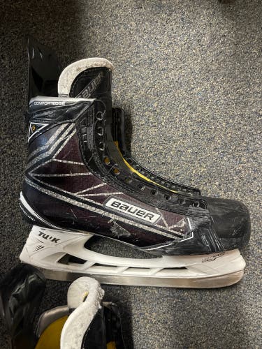 Senior Bauer Extra Wide Width  Size 11 Supreme 1S Hockey Skates