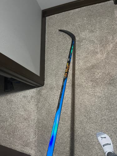 Senior Right Handed P92  Nexus Sync Hockey Stick