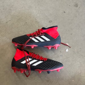 New Men's 8.5 Molded Adidas Predator 18.2 Soccer Cleats