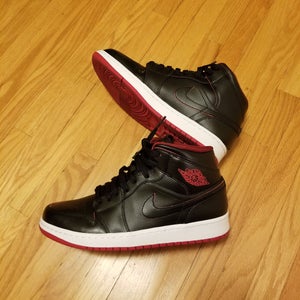 Air Jordan 1 Mid 'Black Red' Size 8.5