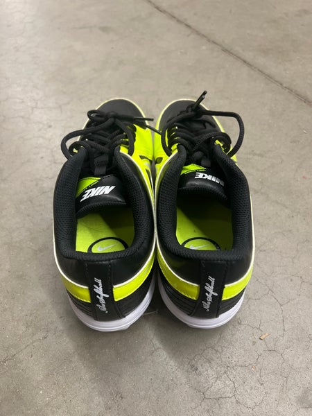 Used Women's 9.5 Metal Nike Unify Strike Softball Cleats