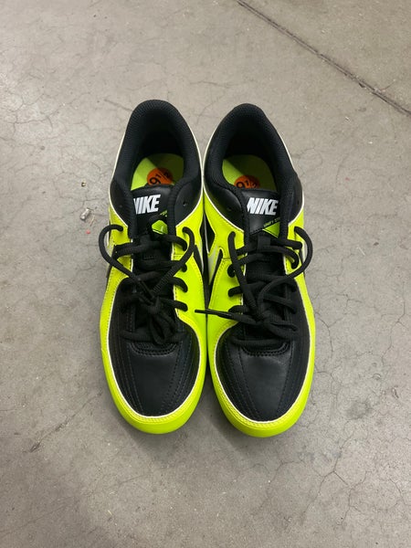 Used Women's 9.5 Metal Nike Unify Strike Softball Cleats