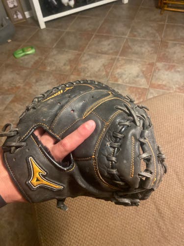 Used Right Hand Throw 34" MVP Prime Baseball Glove