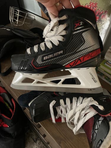 New Bauer  Size 7.5 Vapor X2.7 Hockey Goalie Skates