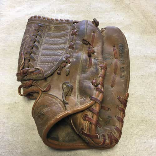 Used Regent 5334 11 1 2" Baseball & Softball Fielders Gloves