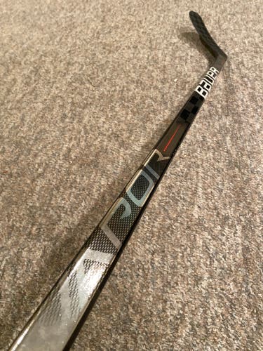 Used Left Hand P88 Vapor Hyperlite Hockey Stick
