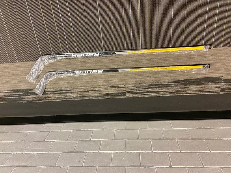 1 Senior Left Hand P92 Pro Stock Vapor Hyperlite Hockey Stick