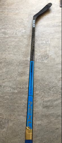 Senior Right Handed P92 Pro Stock Team Nexus Hockey Stick