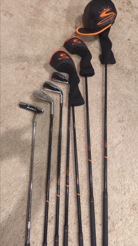 Cobra Right Handed King Jr Clubs (Full Set) Junior 7 Pieces