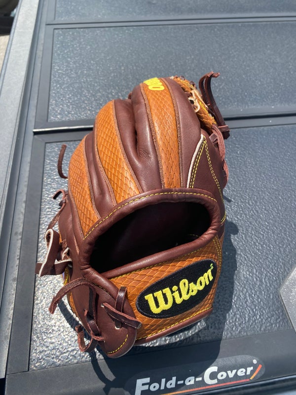 Wilson A2000 November Glove of the Month 12.25 Vladimir Guerrero Jr.  Baseball Glove