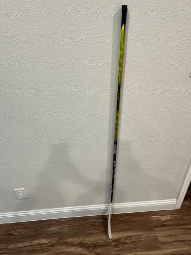 Senior Right Handed P92 Supreme 3S Pro Hockey Stick