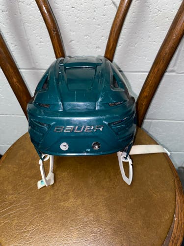 Used Small Bauer  Re-Akt 150 Helmet
