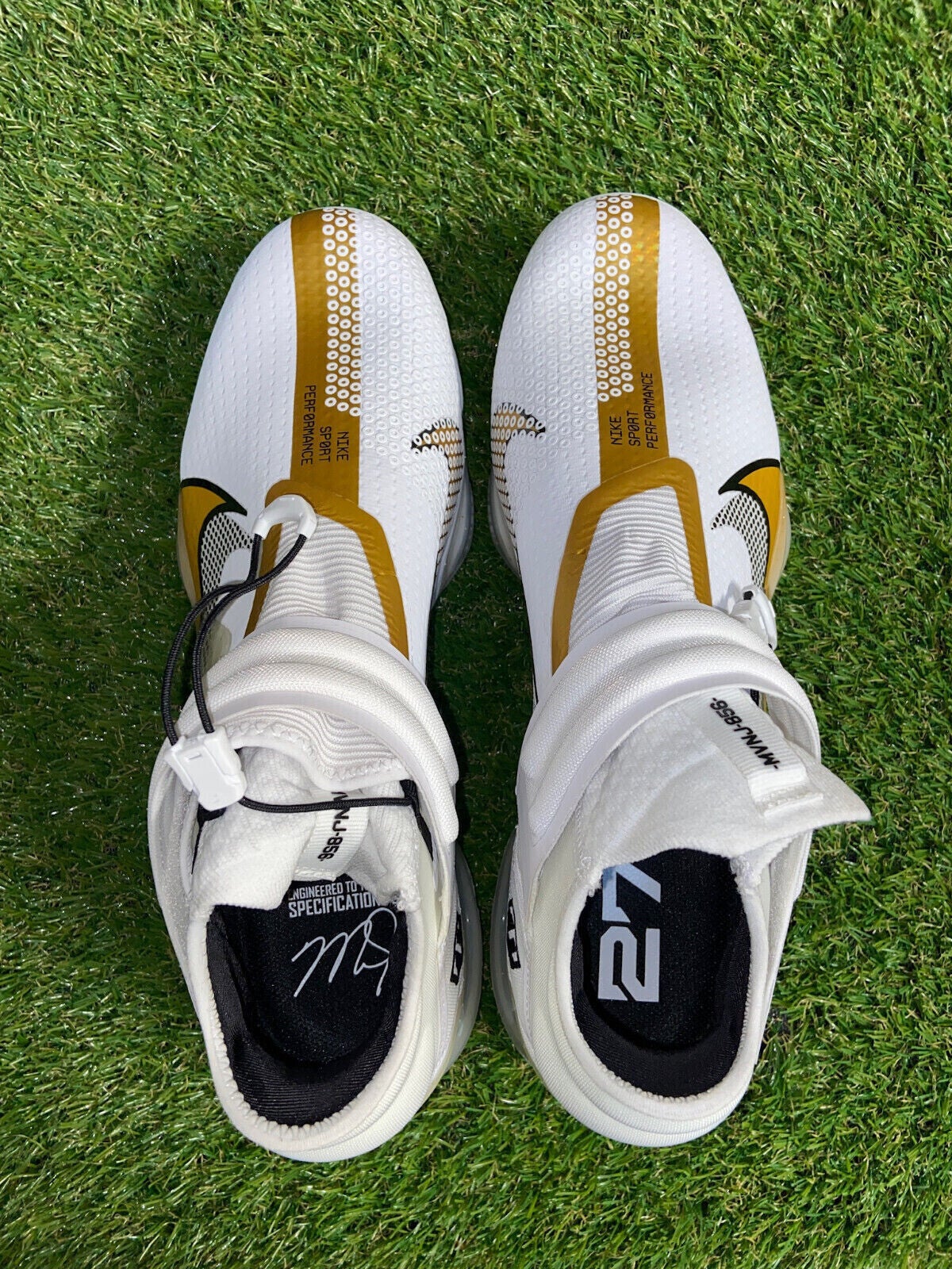 mike trout football cleats