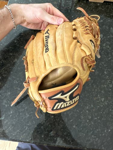 Right Hand Throw 11.75" Global Elite Baseball Glove