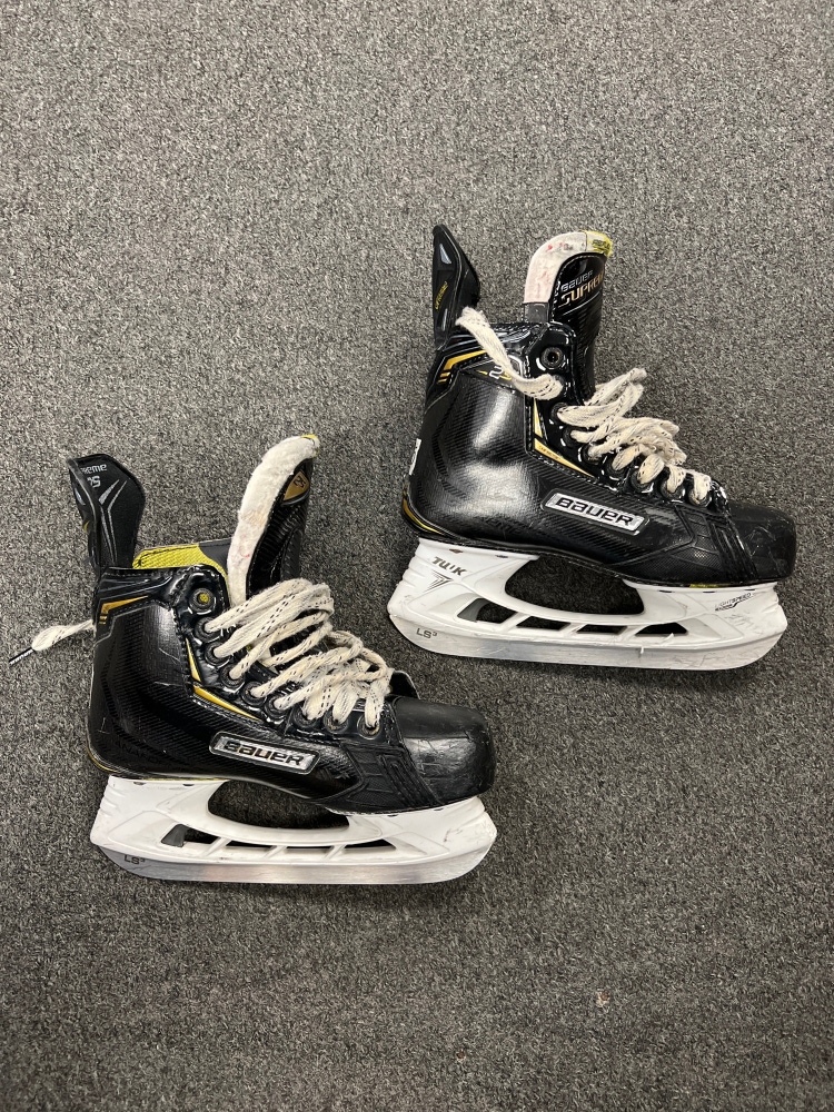 Bauer Supreme 2S size 5.5 Hockey Skates