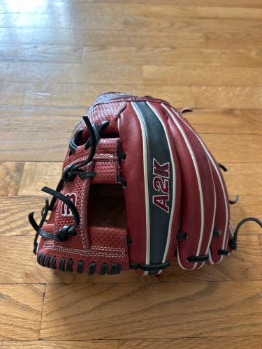 Used 2022 Right Hand Throw 11.75" A2K Baseball Glove