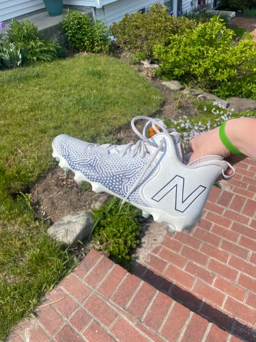 White Men's Size 13 (Women's 14) Mid Top Freeze