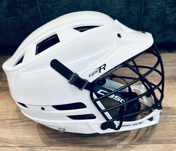 Player's Cascade CPV-R Helmet White Size M/L - EUC