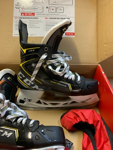 CCM AS3 skates 10D