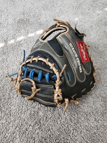 Used Rawlings Right Hand Throw Catcher's Heart of the Hide Baseball Glove 34"