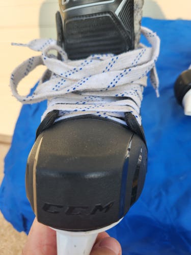 Senior Used CCM FT460 Hockey Goalie Skates Regular Width Size 7.5
