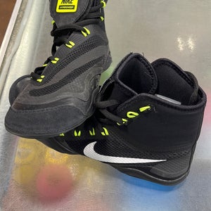 used Nike hypersweep wrestling shoes size 11