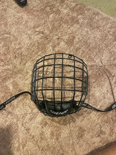 Medium Bauer Full Cage RBE III