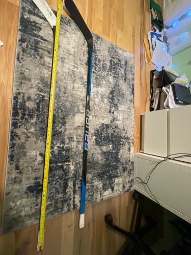 Intermediate Left Hand P92M Nexus Sync Hockey Stick