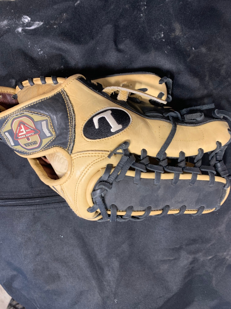 Louisville baseball glove