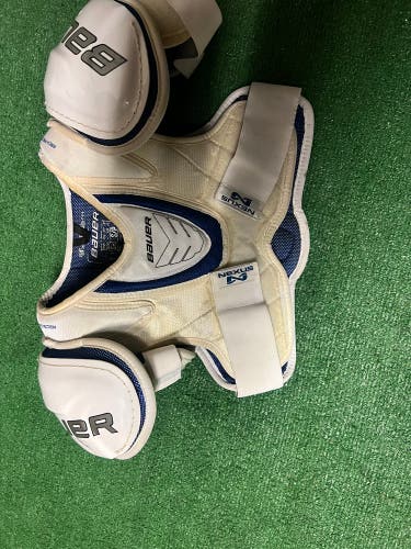 Bauer Sr. Shoulder Pads