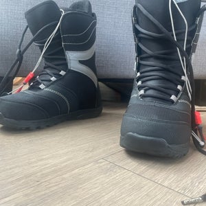 New Size 9.0 (Women's 10) Burton Coco Snowboard Boots