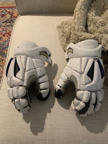 Mount St. Mary’s Gait 13” Lacrosse Goalie Gloves