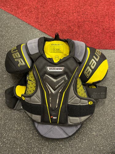 Used Medium Bauer  Supreme 1S Shoulder Pads