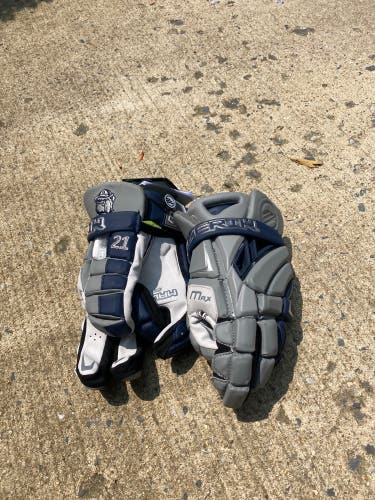 Georgetown (New) Player's Maverik Max Lacrosse Gloves