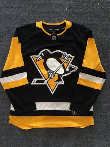 NWT Pittsburgh Penguins Men’s LG Fanatics Jersey (BLANK)