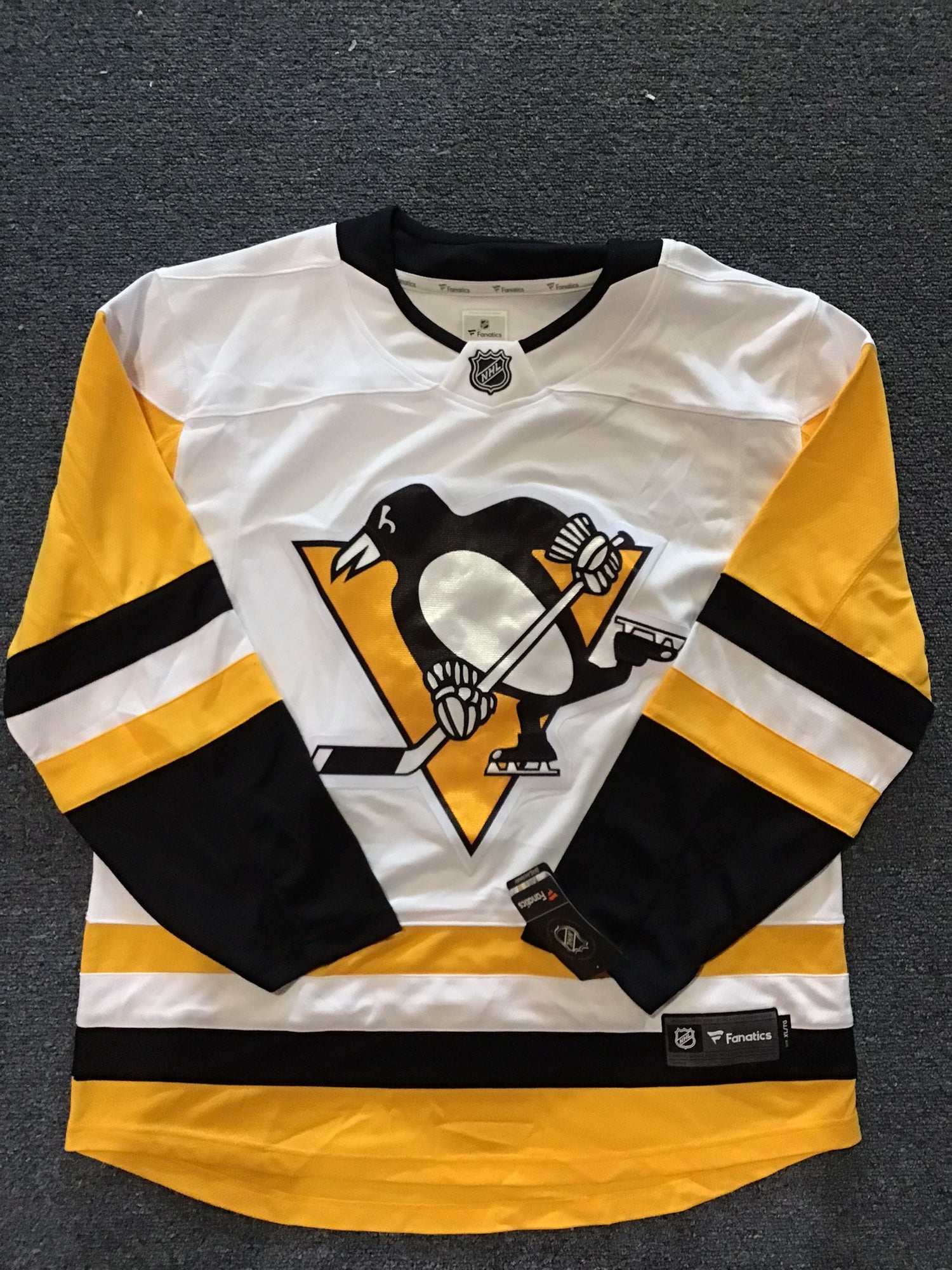 Reebok Premier Pittsburgh Penguins Jersey Senior - Black, Ice Hockey Jersey