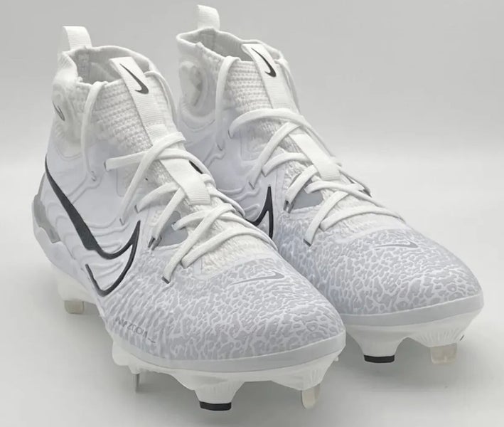 Size 9.5 Men's Nike Alpha Huarache NXT White Metal Baseball Cleats