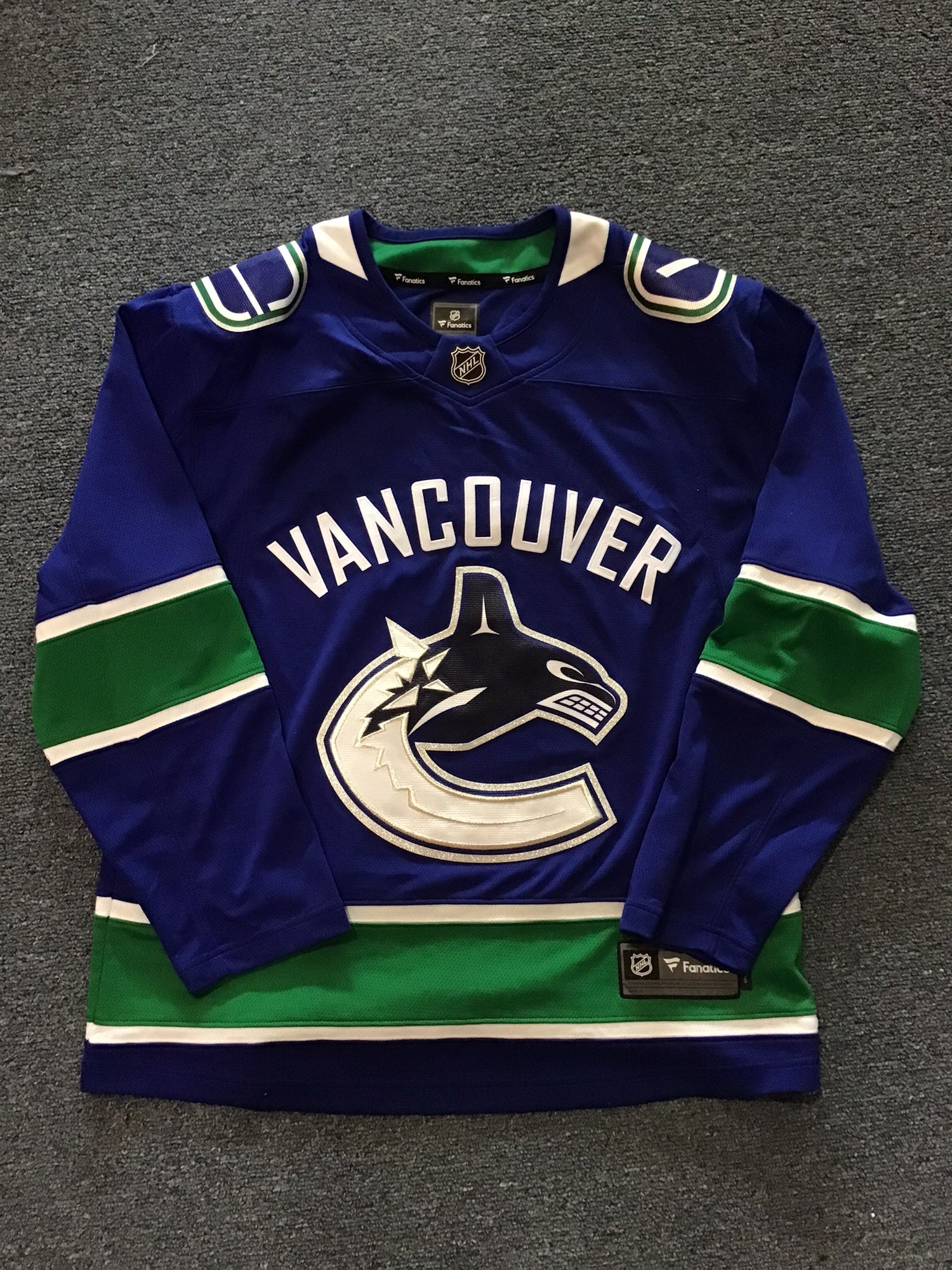 Vintage Vancouver Canucks Starter Hockey Jersey NWT – For All To Envy