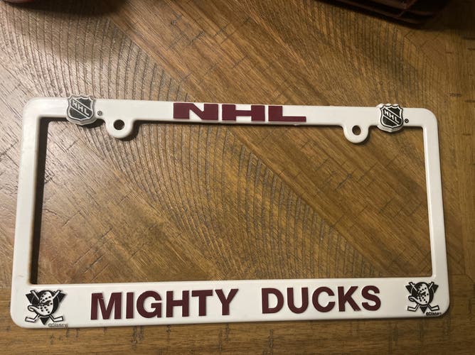 Anaheim Mighty Ducks Plastic License plate Frame