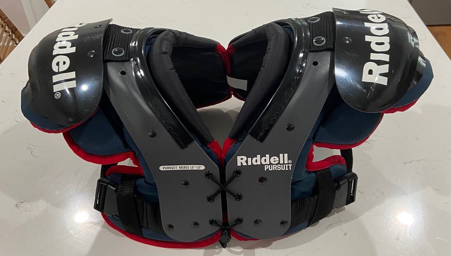 Youth Riddell Pursuit Shoulder Pads - New