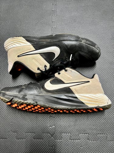 Used Nike Alpha Huarache Elite 2 Turfs (Size 14)
