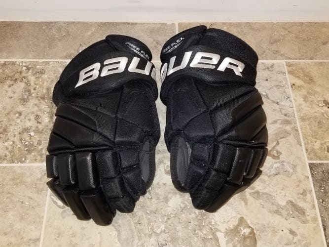 Used Bauer Vapor X100 Gloves 13"