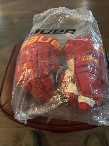 New Bauer 14" Pro Stock Nexus 2N Gloves