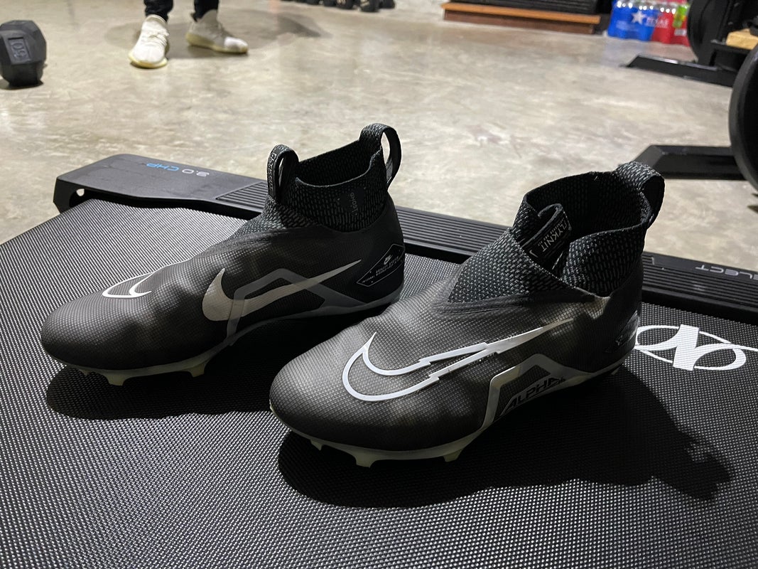 russell wilson alpha menace cleats