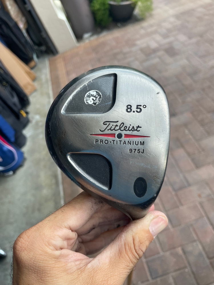 Titleist 975J Golf Driver In Right Handed  Graphite shaft