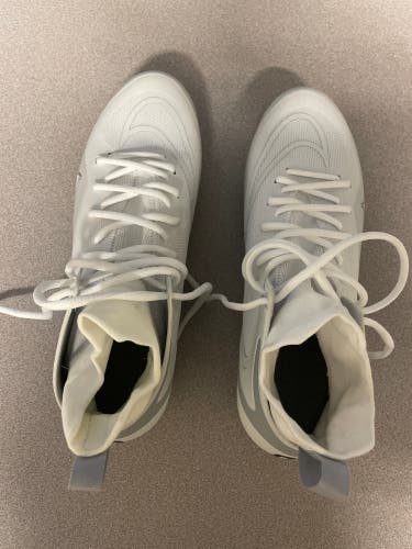 White Men's Molded Cleats Mid Top Alpha Huarache 8 Elite