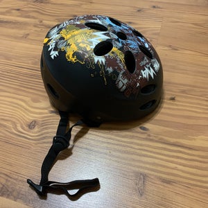 Used M/L Youth Bike Helmet