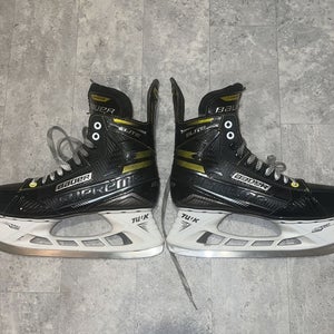Used Bauer Regular Width Size 8 Supreme Elite Hockey Skates