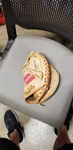 Used Rawlings Right Hand Throw Catcher's RCM30 Baseball Glove 30"