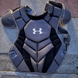 Under Armour Catcher's Chest Protector